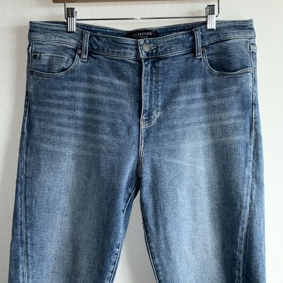Liverpool The Crop Straight High Rise Front Seam Raw Hem Jeans Sz 14/32 - Picture 2 of 12